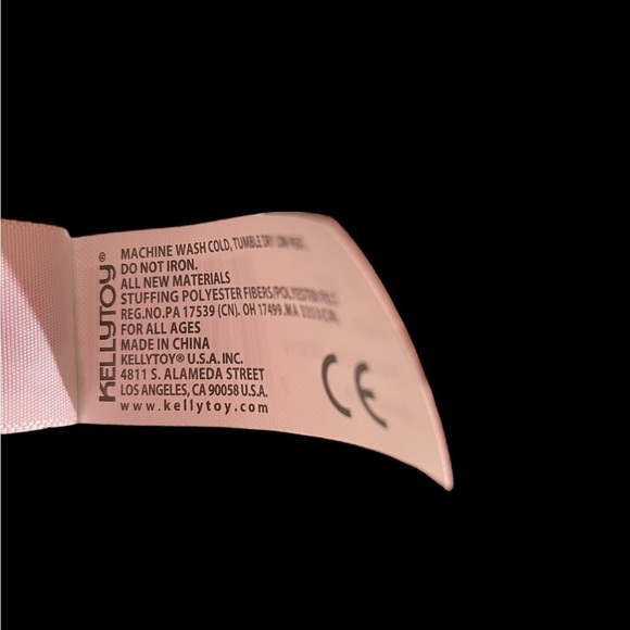 Squishmallow Diego The Elephant Hugs and Kisses 16” Valentine Edition Plush - Picture 5 of 6